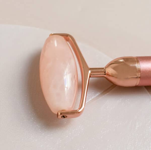 ProPlenish Micro-vibrating Rose Quartz Roller